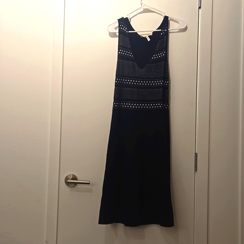 BCBGeneration L knit stretch dress A line lace bodice